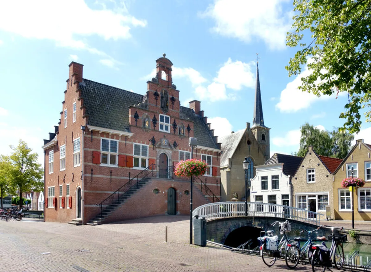 Oud-Beijerland: haven, Voorstraat, terrassen